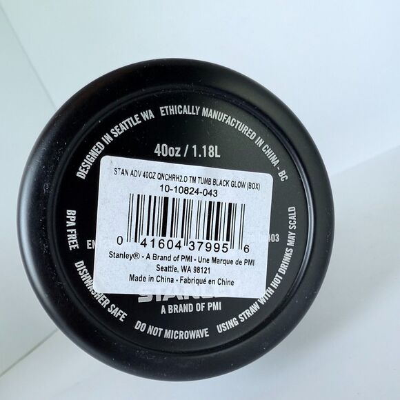 NIB Stanley The Quencher H2.0 Flowstate Tumbler 40oz in Black Glow - Picture 7 of 12